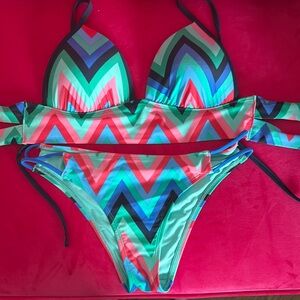 NWOT Chevron bikini